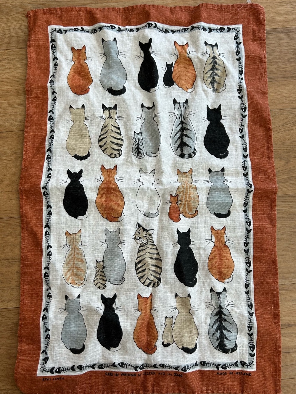 VTG Ulster Weavers Cats in Waiting Irish Linen Tea Towel Retro Cottagecore